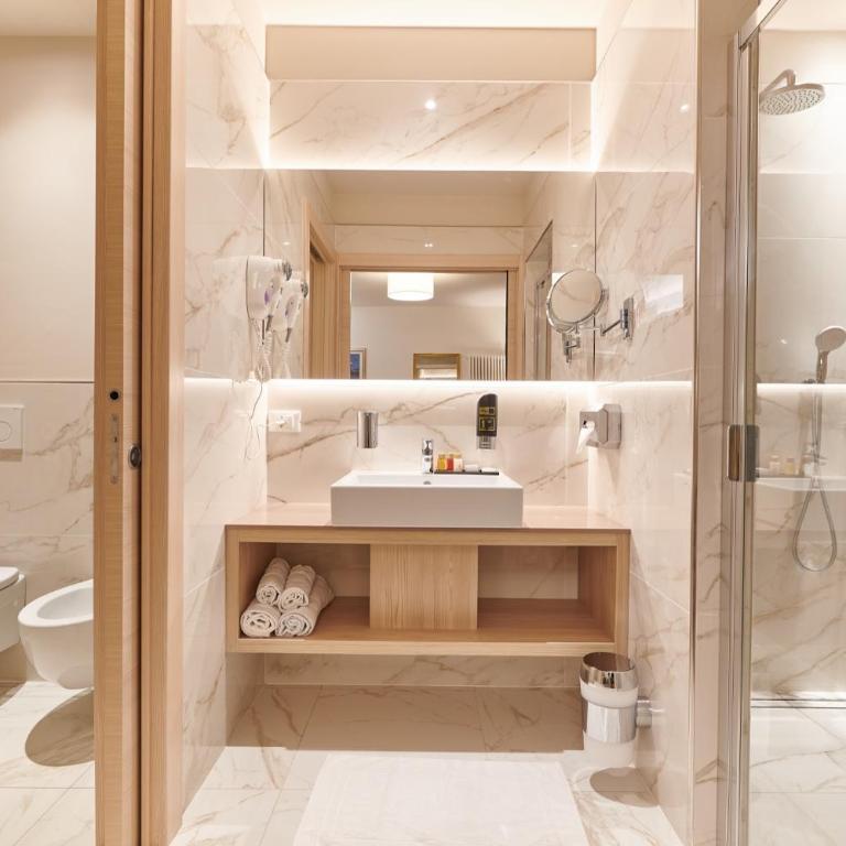 Lake Front Hotel Brenzone - Suite con Terrazza - 6