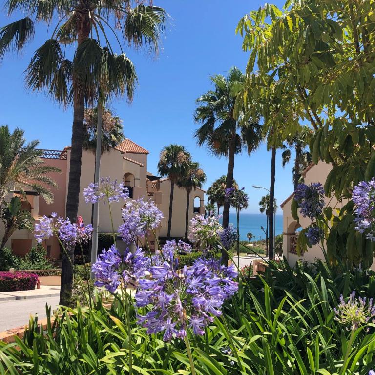 Fantástico Apartamento con vistas al mar zona Club la Costa Castillo Fuengirola - Apartamento de 1 dormitorio - 3