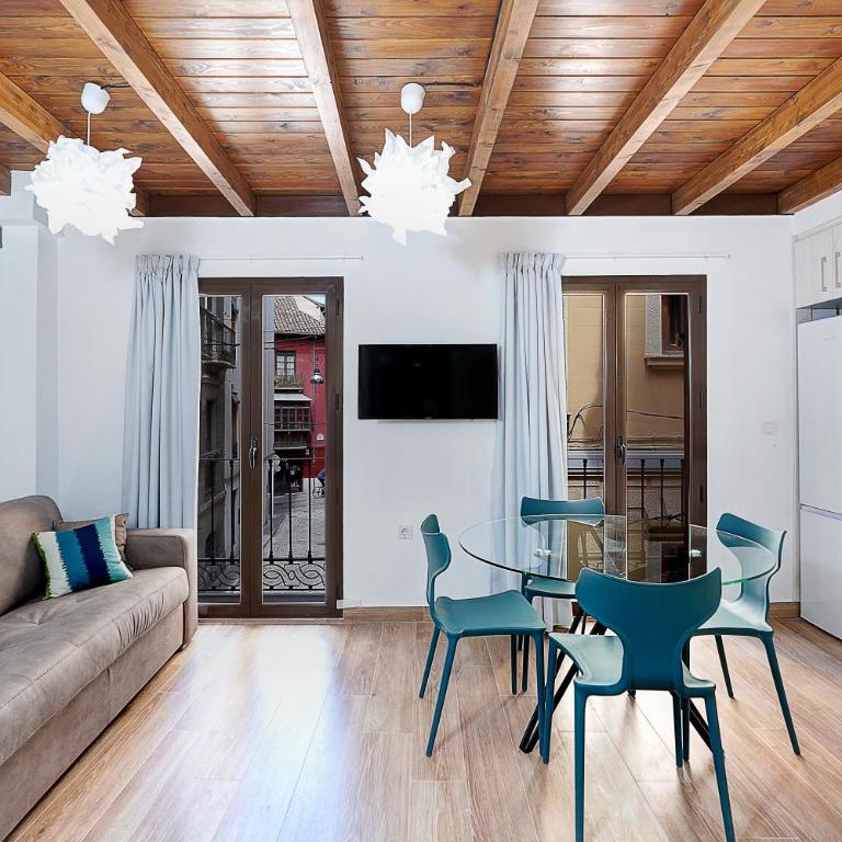 Tina Home - Apartment with Balcony - 2