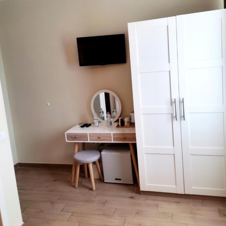 Pisa City Lodge - Small Double Room - 6