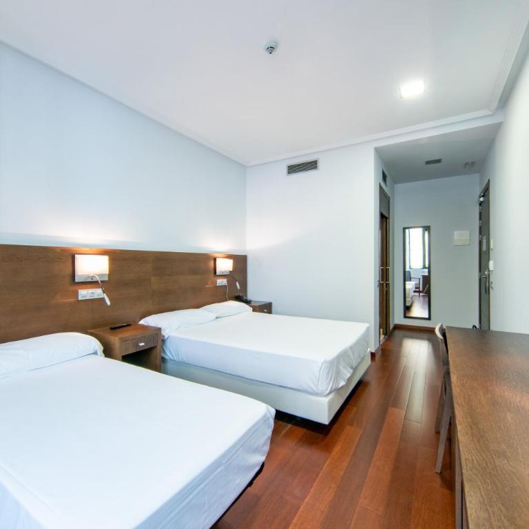 Soho Boutique Oviedo - Habitación Doble con cama supletoria - 1