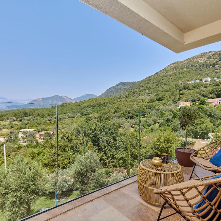 Przice Gardens Apartment with Pool - Studio with Balcony - 7