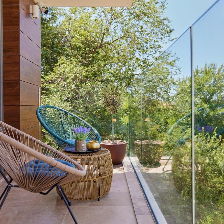 Przice Gardens Apartment with Pool - Studio - 5
