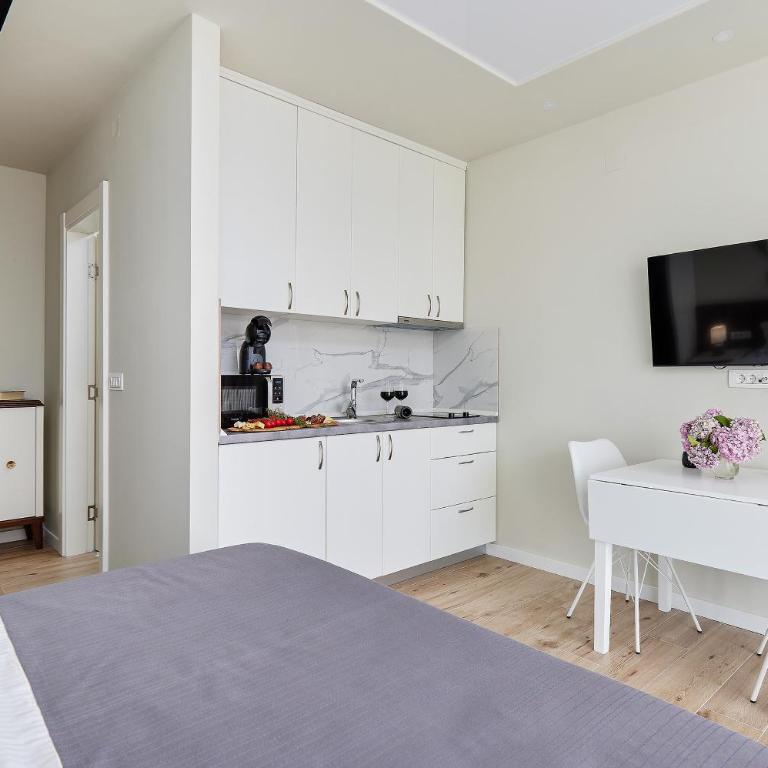 Przice Gardens Apartment with Pool - Studio - 6