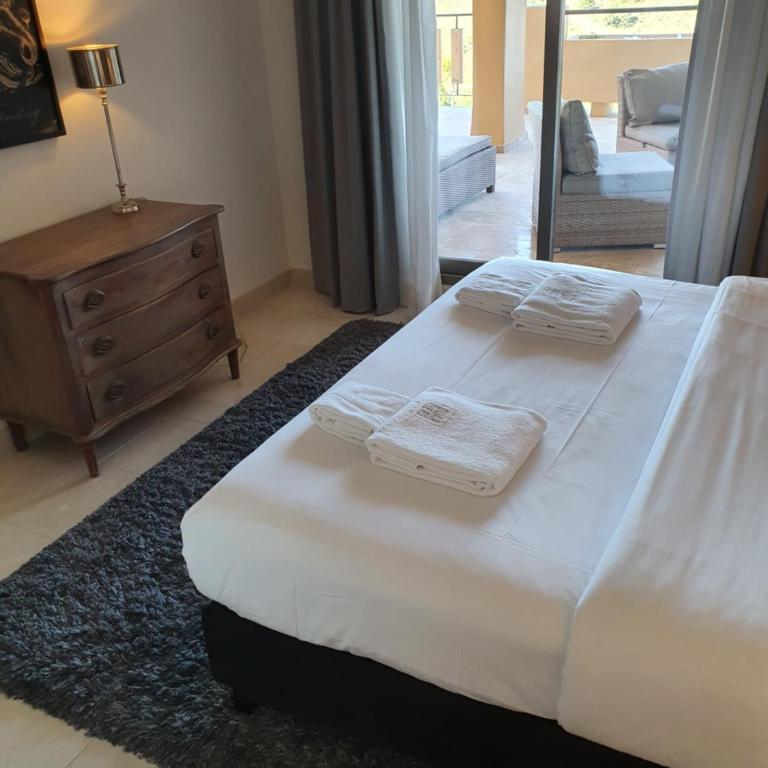 Luxury apartment in Benahavis with amazing views - Apartamento de 2 dormitorios - 18