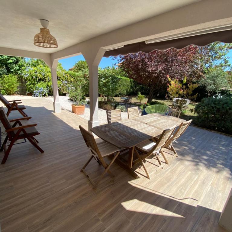 appartement rez de villa proche port et plages de Sanary - Apartamento de 3 dormitorios - 3