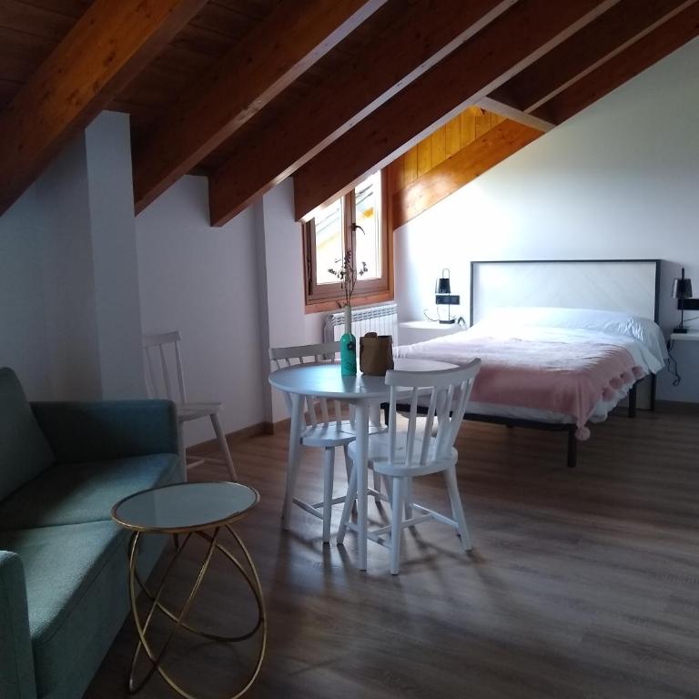 Apartamentos Fio de Neu con Ascensor, jardín, gym y parking privado - One-Bedroom Apartment - 4