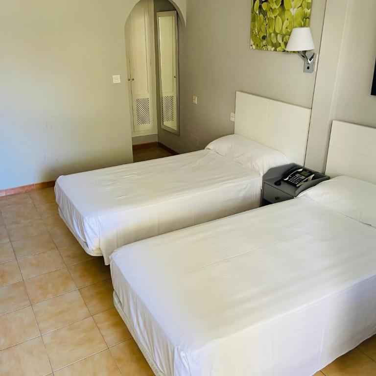 Hotel Los Jazmines - Habitación Doble Económica - 2 camas - 6