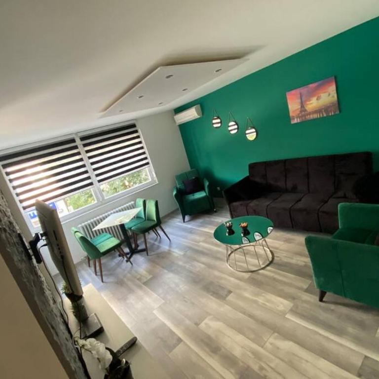 Apartman OMAR stan na dan besplatan parking Sarajevo - One-Bedroom Apartment - 17
