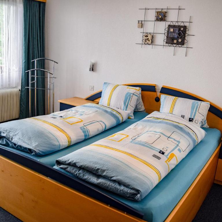 Apartments Alpenfirn Saas-Fee - Apartment mit 2 Schlafzimmern und Badewanne - 1. Etage - 9