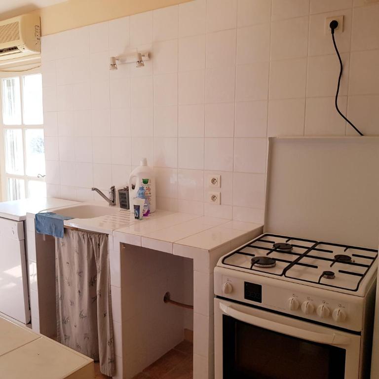 Alpilles Cottage Philippe's Farm Gite 55m2 - 2 chambres - calme - piscine mas des figues - agritourisme bio - 3km Saint Rémy de Provence - Parc Naturel Régional des Alpilles - 6km Baux de Provence - - Maison 2 Chambres - 23