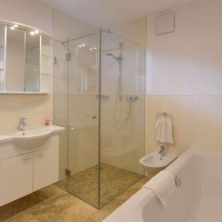 Apparthotel Tom Sojer - Superior Apartment mit 3 Schlafzimmern - 4