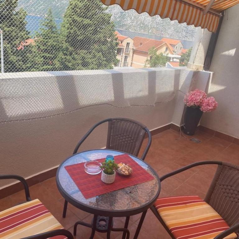 Apartment Jovicevic - One-Bedroom Apartment with Balcony and Sea View - 38