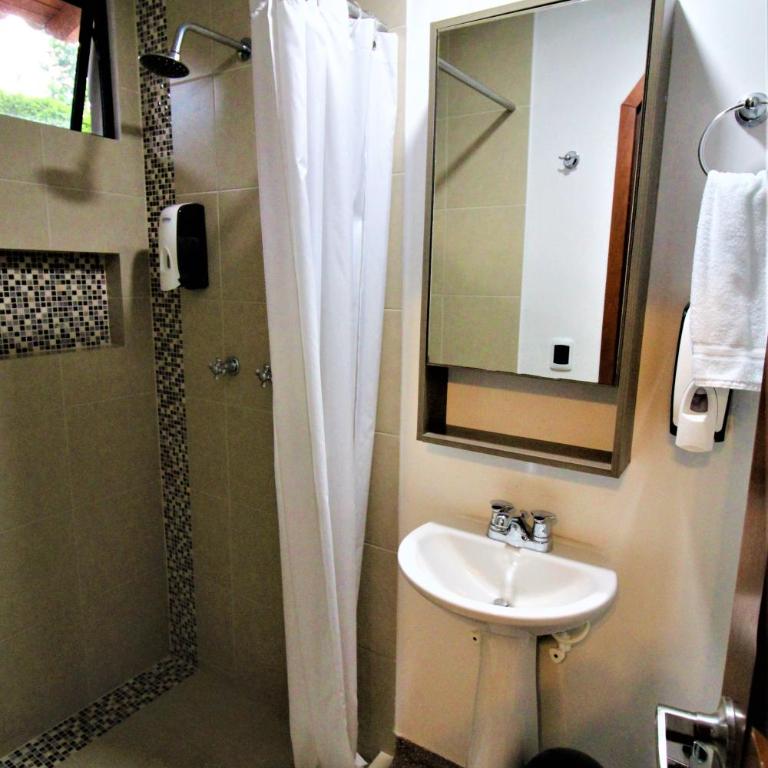 Amazilia Hotel - Habitación Deluxe - 1 cama grande - 79