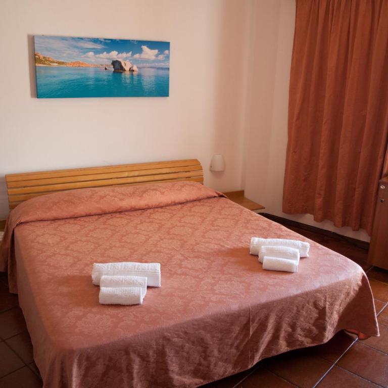 Hotel Garibaldi - Camera Familiare con Terrazza - 2