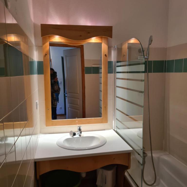 Appartement proche piste et près de l'Ecole de Ski - Apartment mit 2 Schlafzimmern - 14