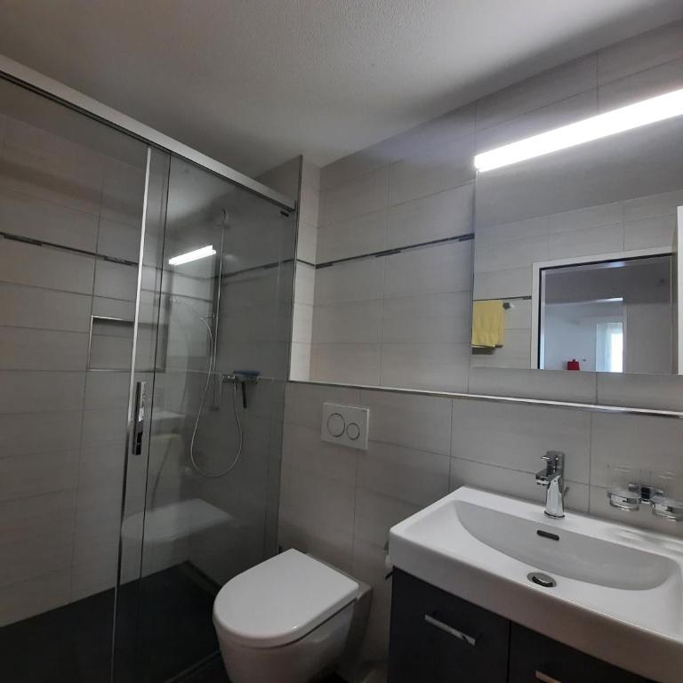 Apartments Alpenfirn Saas-Fee - Apartment mit 2 Schlafzimmern, Dusche und Panoramablick - 2. Etage - 7