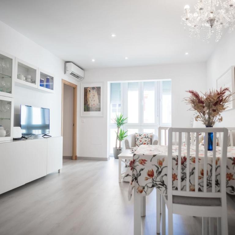El Embrujo de La Caleta by Gades Gestión - Apartamento de 3 dormitorios - 2