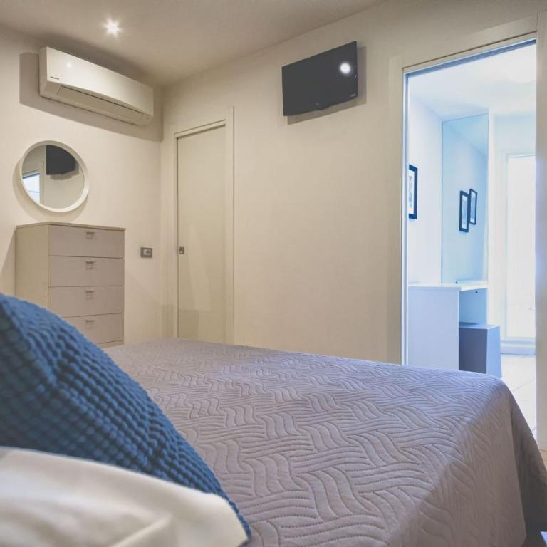 Residenza Alma - Two-Bedroom Apartment with Terrace - 8