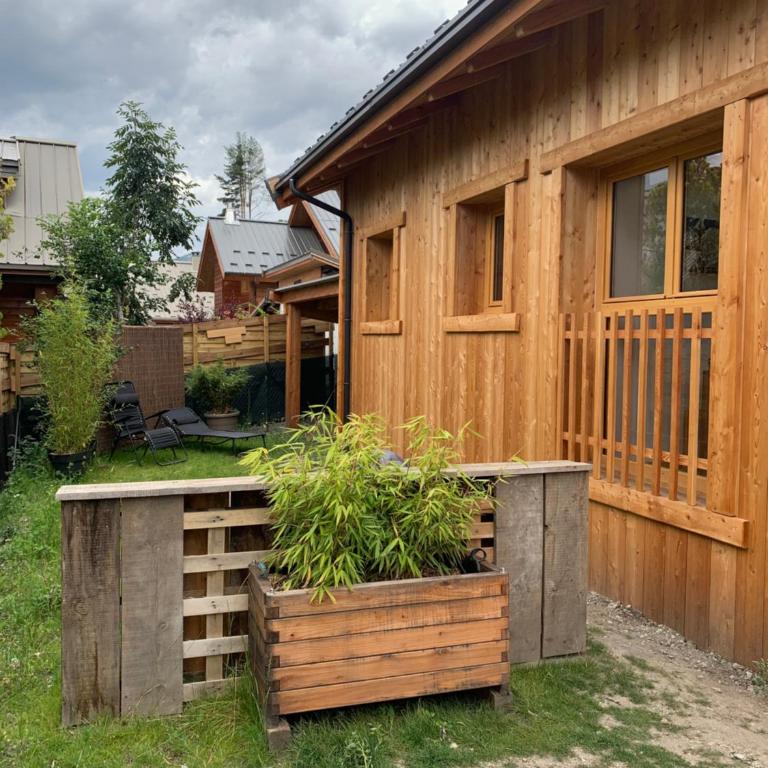 Petit Chalet Montagne - Maison 2 Chambres - 27