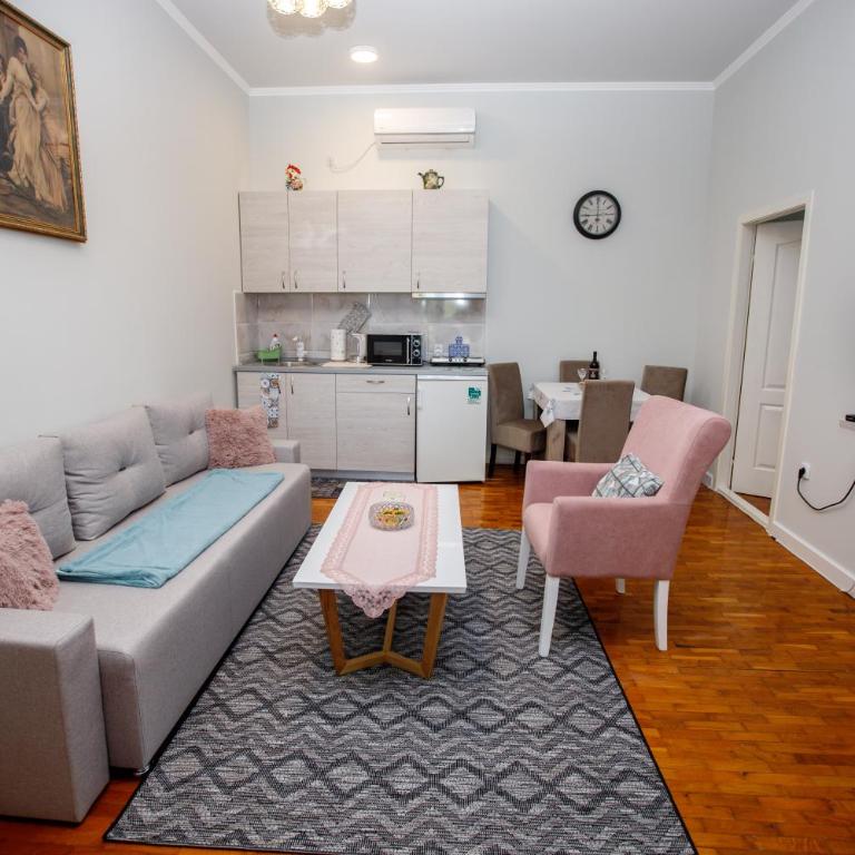 Angeli Vila Apartments - Two-Bedroom Apartment - 10