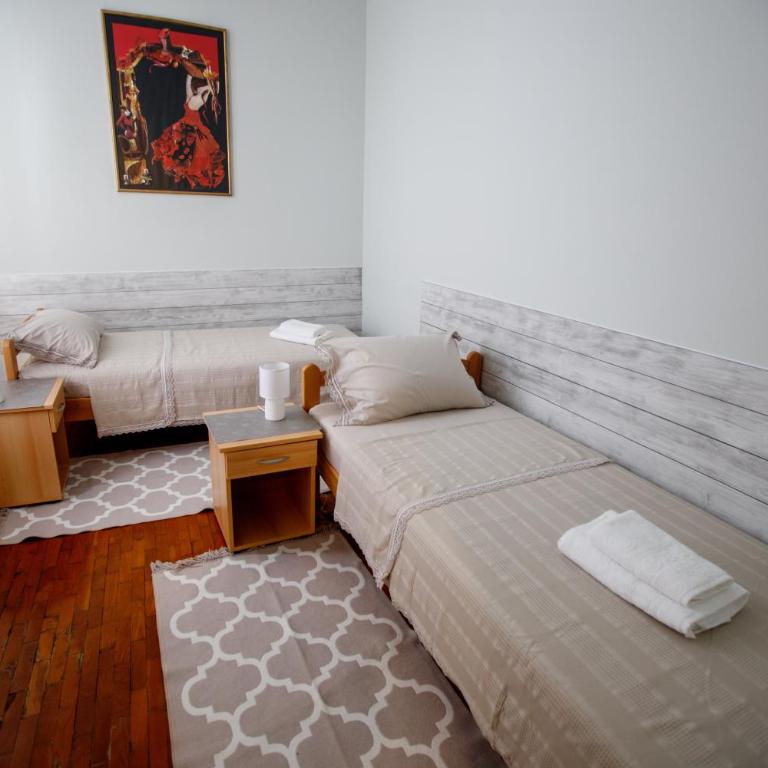 Angeli Vila Apartments - Two-Bedroom Apartment - 25