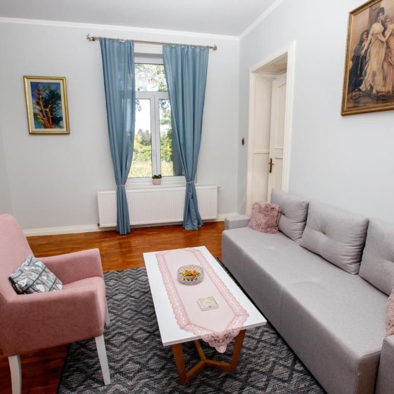 Angeli Vila Apartments - Two-Bedroom Apartment - 21