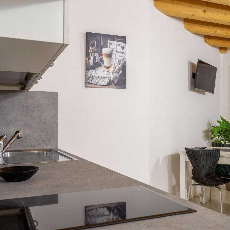 Residence Garibaldi - Appartamento con 2 Camere da Letto - 8