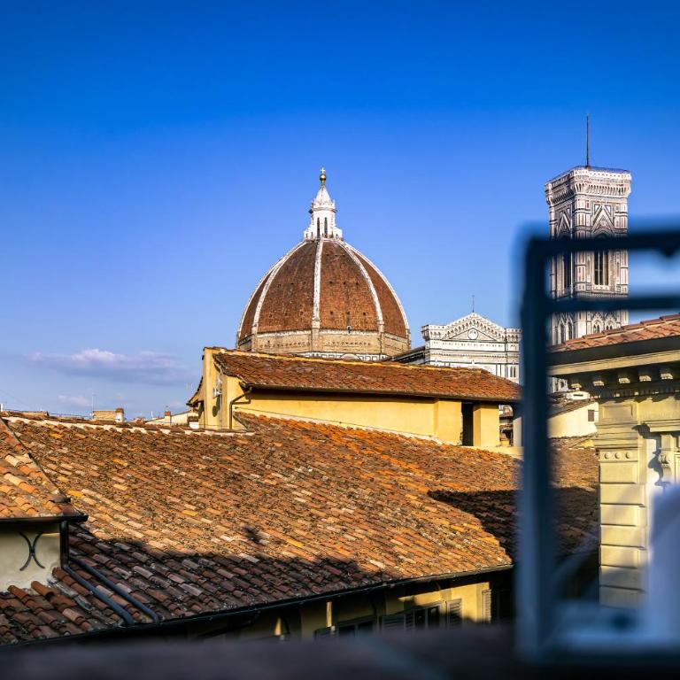 Palazzo dei Conti Residenza d'Epoca - Camera Matrimoniale Deluxe con Balcone - 17