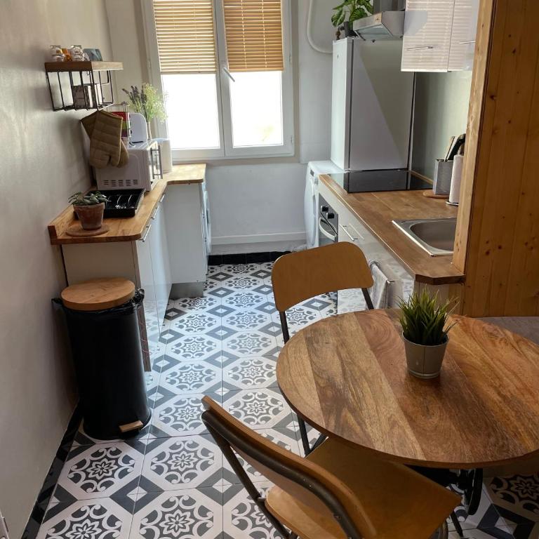 Moderne, 2 chambres, 6 Couchages, EASY CHECK-IN - Appartement 2 Chambres - 35