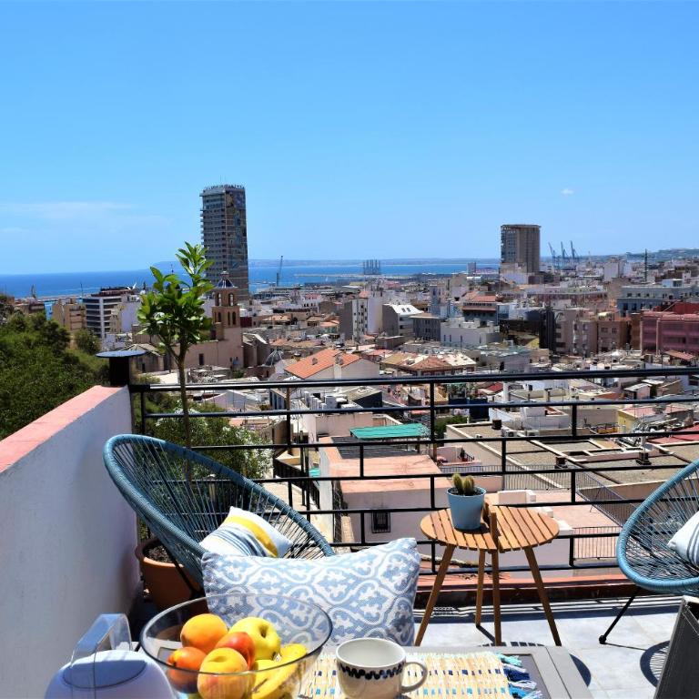 House with sea view in the old town of Alicante - Two-Bedroom House - 3