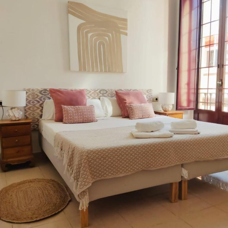 HomeySeville-Amazing Penthouse Giralda Views 8 pax, Parking Optional - Apartamento - 84