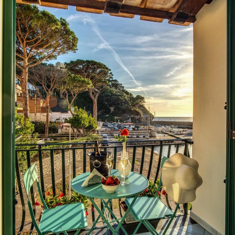 House Archimede - eyes on the sea - Vacation Home - 35