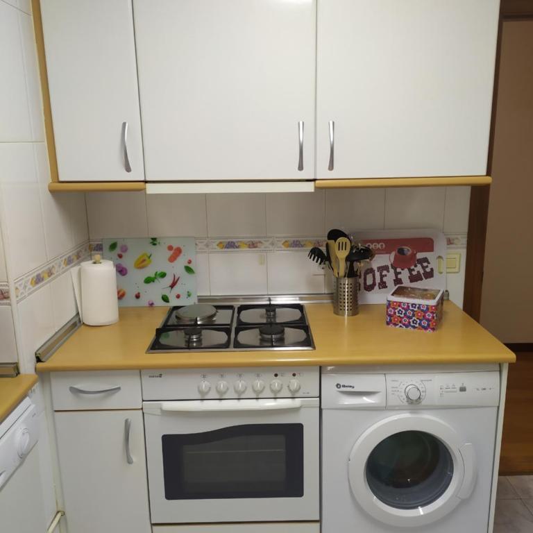 Apartamento Poniente con dos baños muy céntrico 6 personas - Apartamento de 2 dormitorios - 19