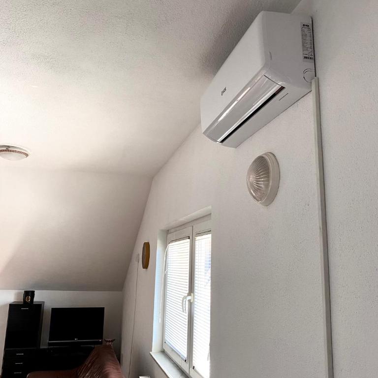 BIG Apartment 3 Bedrooms - Three-Bedroom Apartment - 21