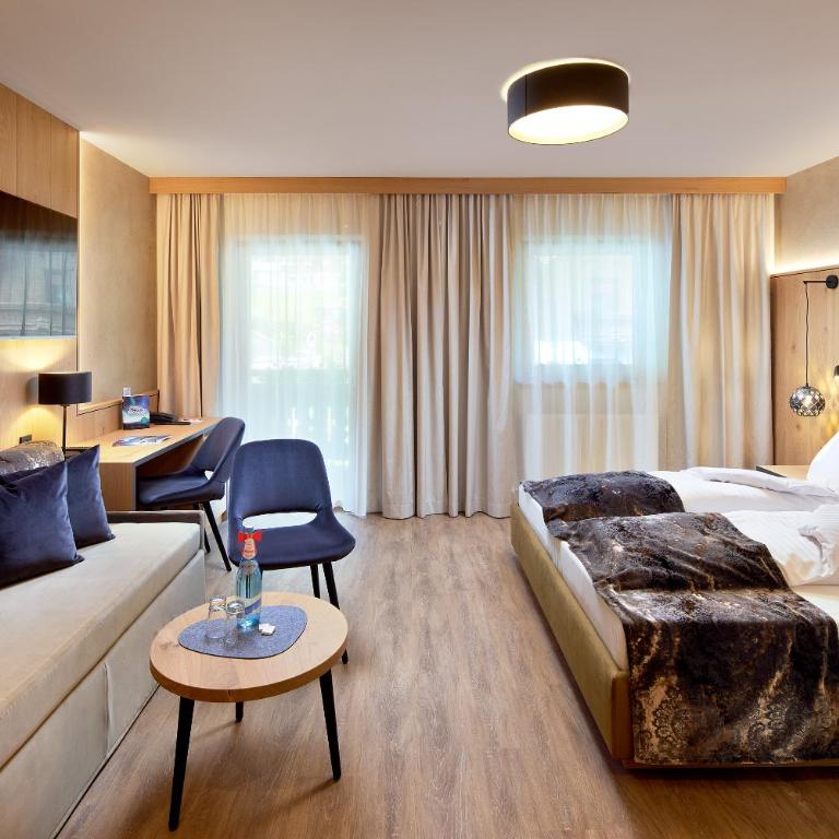 Hotel Margit - Dreibettzimmer mit Balkon - 2