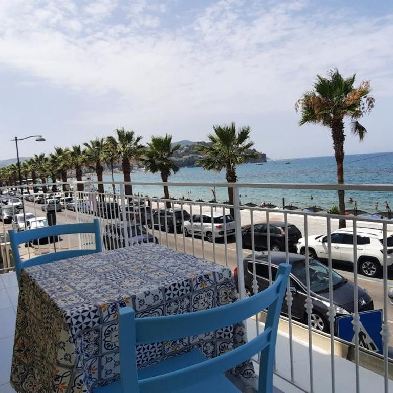 B & Beach - Camera Tripla Superior con Vista Mare - 26