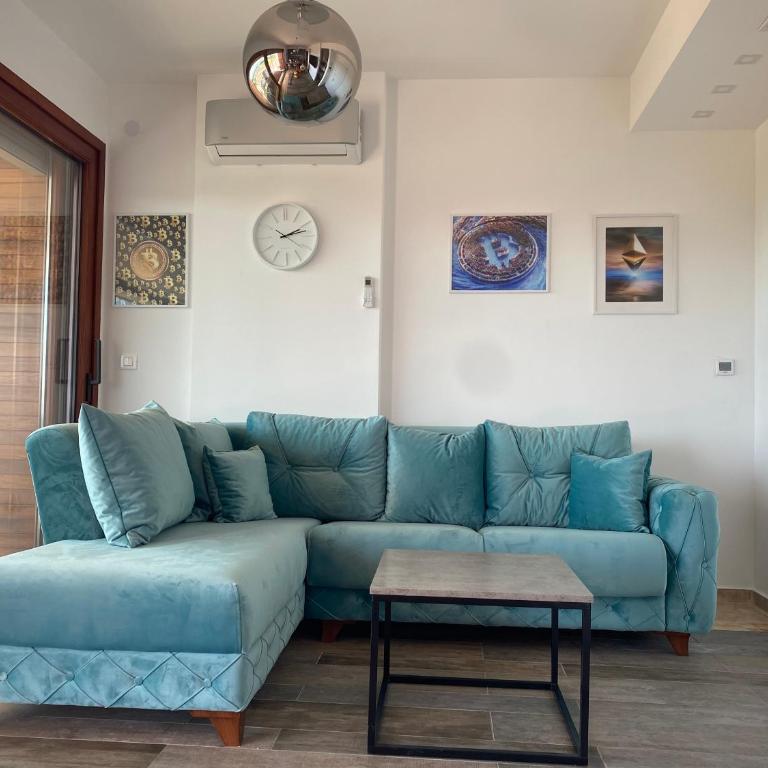 Bitcoin and Ethereum Deluxe Apartments - Two-Bedroom Apartment - 8