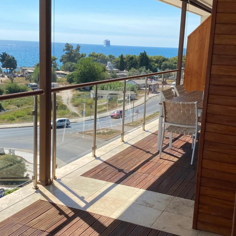 Bitcoin and Ethereum Deluxe Apartments - Two-Bedroom Apartment - 4