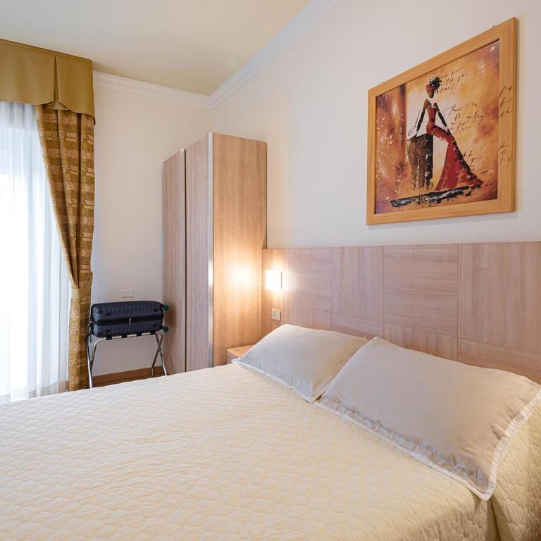 Hotel Corinna - Camera Matrimoniale/Doppia con Letti Singoli con Vista Mare Laterale - 7