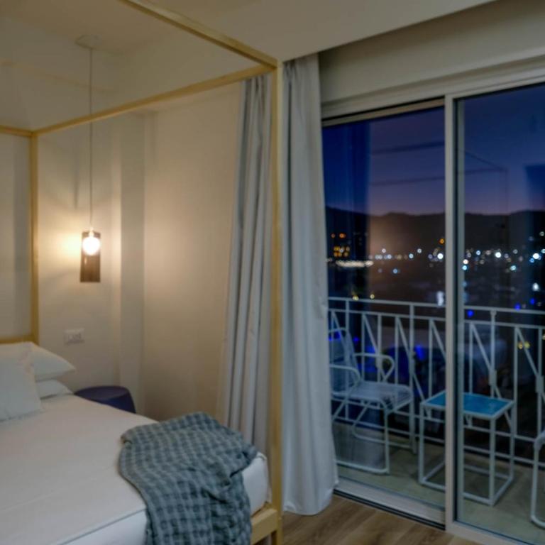 La Sirena Rooms - Camera Familiare con Vista Mare - 6