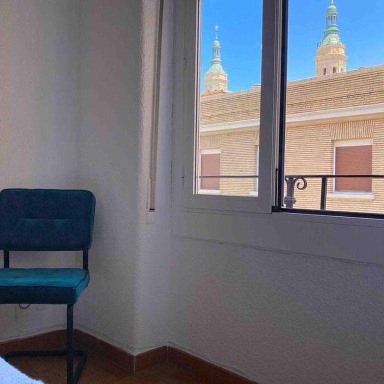 Apartamento Único en Plaza del Pilar - Three-Bedroom Apartment - 20