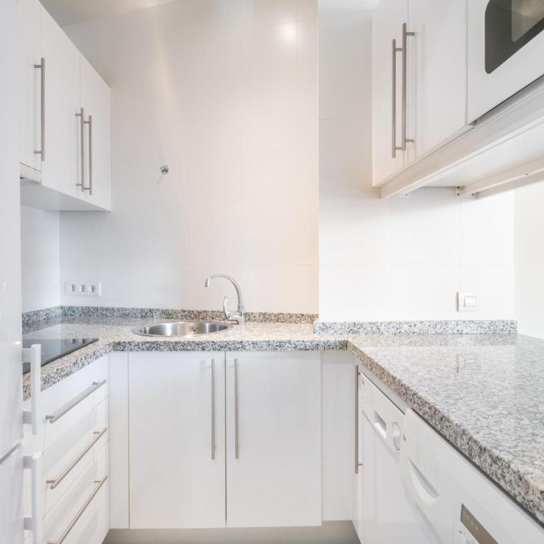 Apartamentos Pinar Málaga Centro - Alcazabilla - Apartamento Deluxe - 13