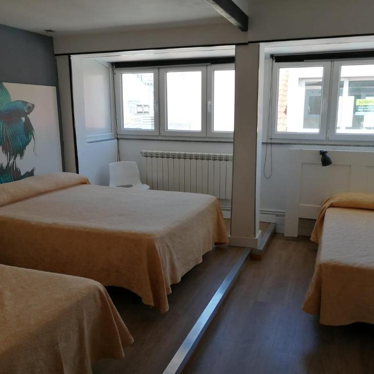 Hostal Mara - Habitación Cuádruple Económica - 5