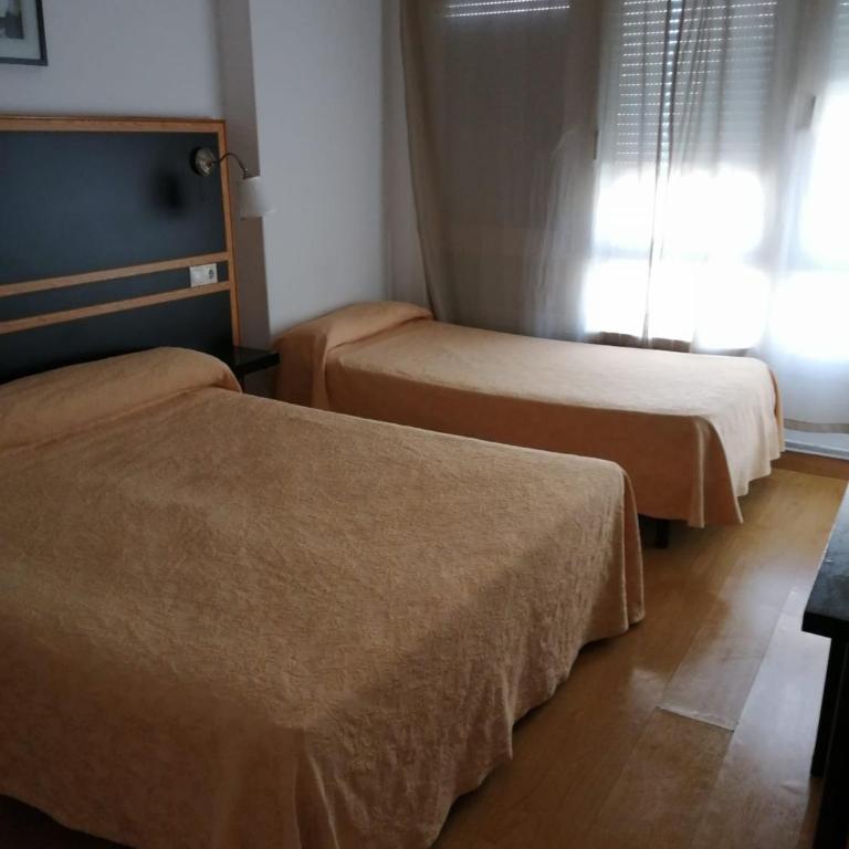 Hostal Mara - Habitación Triple Económica - 3