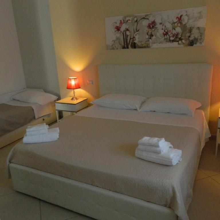 A Casa di Anna - Locazione Turistica - - Camera Matrimoniale con Letto Supplementare - 40