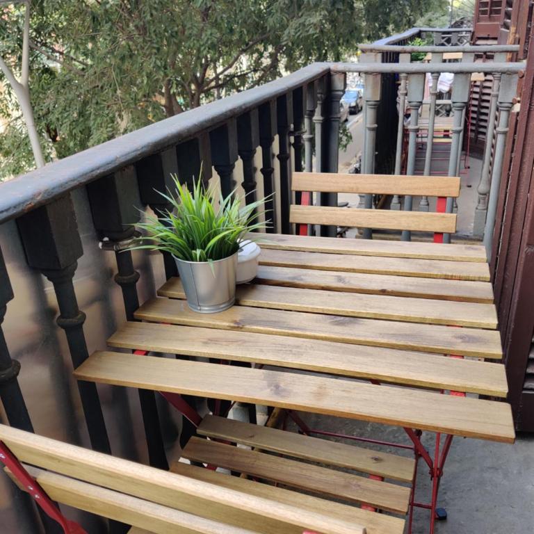 Hostal Live Natura Barcelona - Double or Twin Room - 2