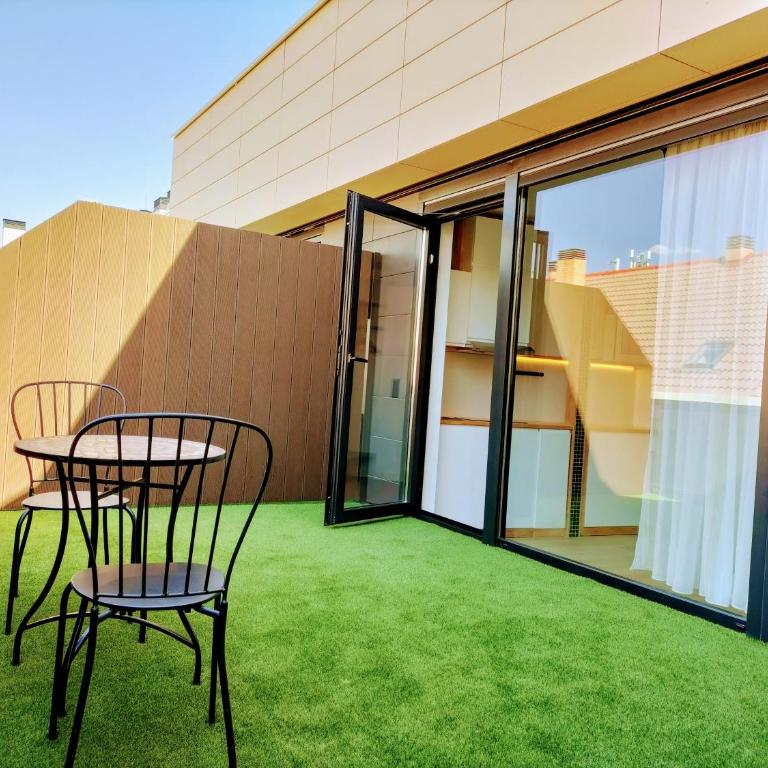 Far Home Bernabeu - Habitación Doble Deluxe con terraza - 4