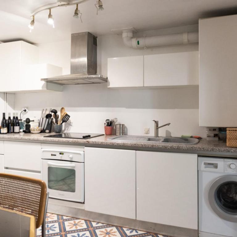 Splendid flat near the Marais - Appartement - 8
