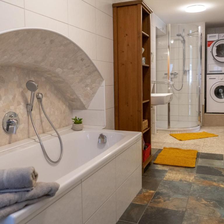 Modern Apartment in the City Center of Bad Ischl - Apartment mit 3 Schlafzimmern - 14